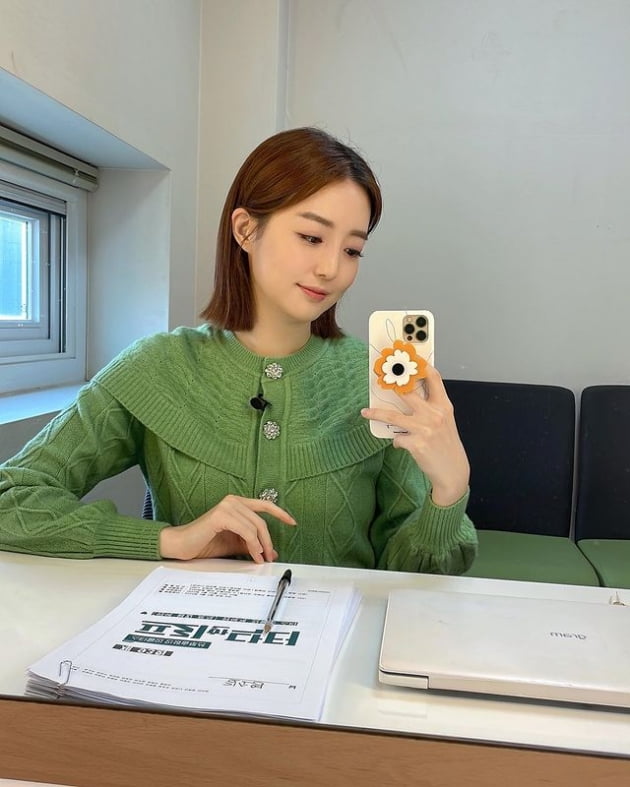 '오상진♥' 김소영, 뉴진스 헤어스타일 따라잡기 "습관적으로 귀 뒤로"