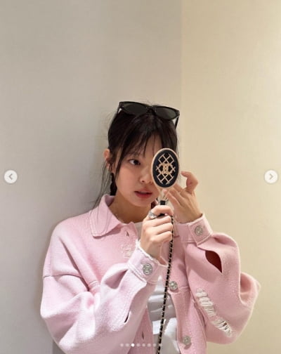 블랙핑크 제니, 소녀처럼 꾸미고 어디가나?...핑크빛 미모