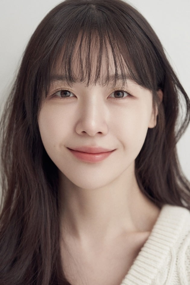 방민아, 군더더기 없는 블랙앤화이트…새 프로필 공개
