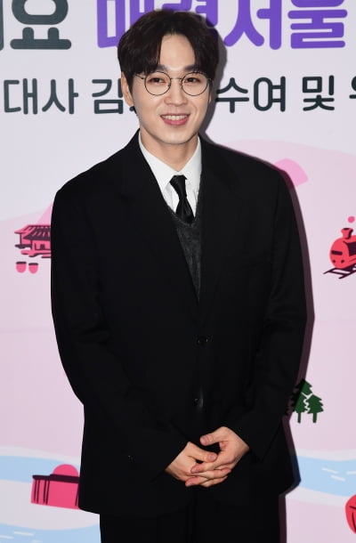 [TEN 포토] 이석훈 '여심 사로잡는 미소'