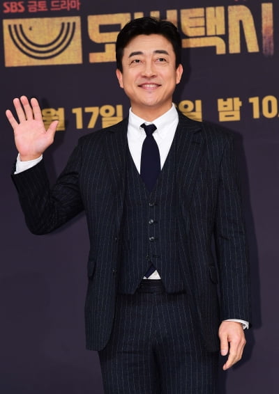[TEN 포토] 장혁진 '행복한 미소'