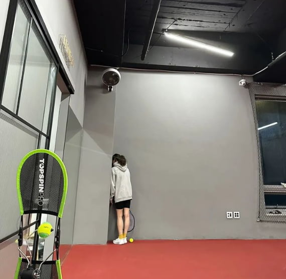 12kg 감량한 걸로 부족했나? 고은아, 테니스장 가서 열 운동