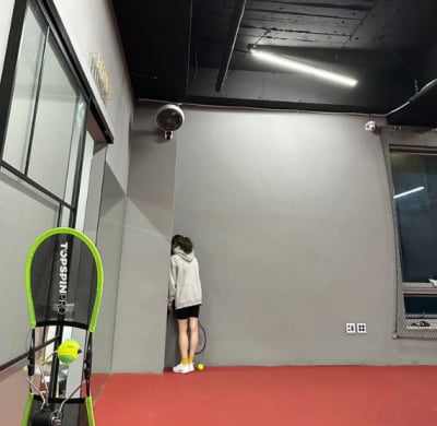 12kg 감량한 걸로 부족했나? 고은아, 테니스장 가서 열 운동