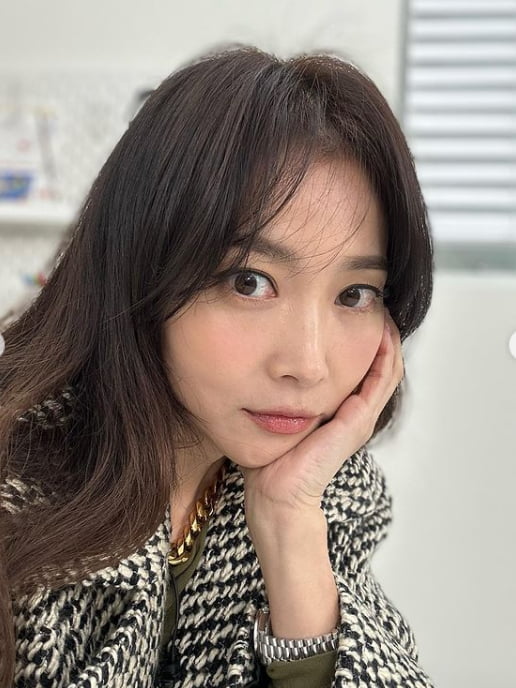 43세 아줌마 중에 제일 예뻐…오윤아, 청순+동안 비주얼