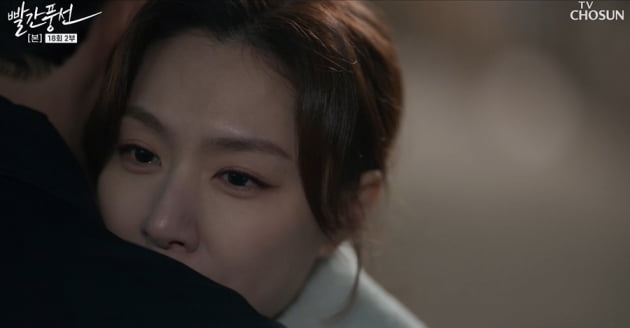 [종합] 홍수현, 남편 뺏어간 절친 서지혜에 제대로 흑화…"약이라도 탔을까봐?"('빨간 풍선')