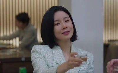 '약 중독' 이보영이 달라졌다…'돈시오패스' 오명 벗은 성장사 ('대행사')