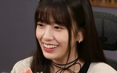 이혜원 질투나겠네…"안정환 가장 좋아했다" 안유진, 반지키스까지 재연 ('안다행')