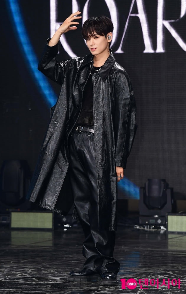 [TEN 포토] 더보이즈 주연 '우아한 블랙'