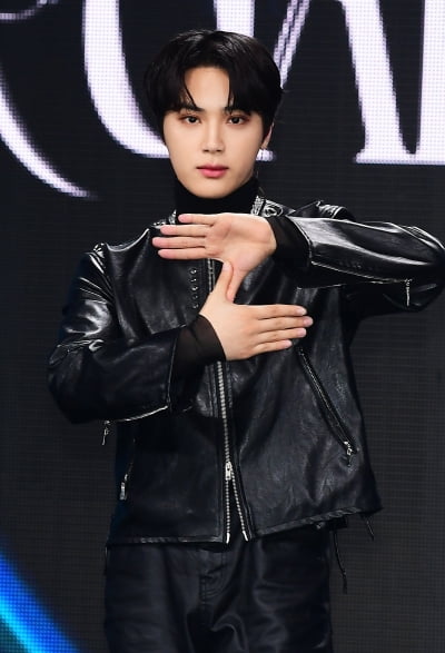 [TEN 포토] 더보이즈 주학년 '미소년 외모'