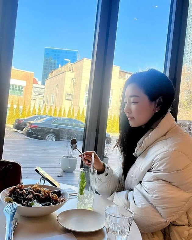 김사랑, 비수기라 관리 놓아버렸나…떡볶이→김말이까지 폭탄 주문