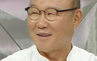 선물로 이것까지 받았다고?…박항서 국민영웅 맞네 "BTS 능가하는 인기" ('라스')