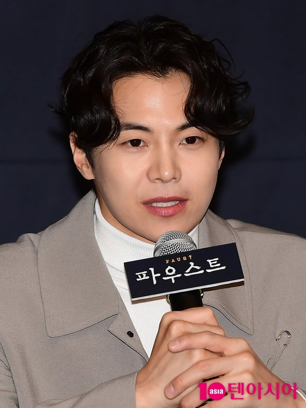 [TEN 포토] 박은석 '젊은 파우스트로 변신한 로건리'