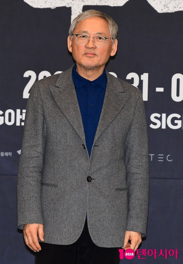 [TEN 포토] 유인촌 '연극으로 인사드려요'