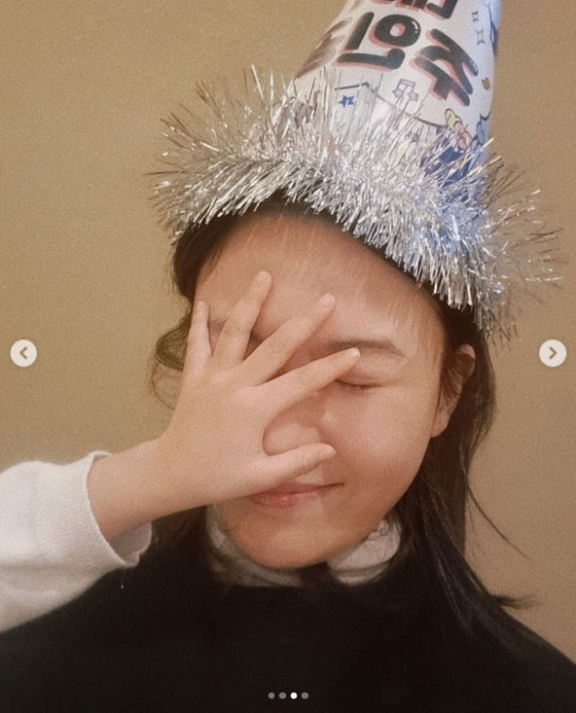 김하늘, 생일날 장난꾸러기 등장...가족과 행복한 생일파티