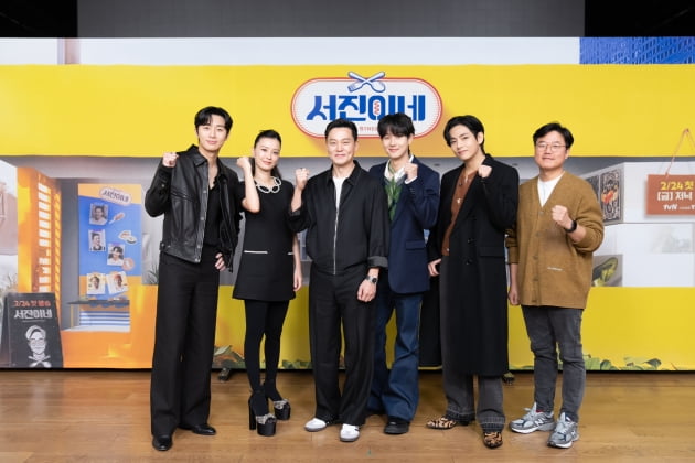 [종합] "BTS 뷔, 솔선수범 안해" 이서진 당황시킨 MZ…'서진이네' 아미 업고 대박날까
