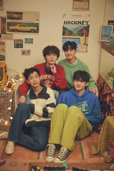 '달콤+위트' 청량한 루시표 러브송 온다…'아니 근데 진짜' 오늘(23일) 발매