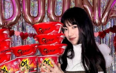 수지, 춤실력 어디 안 가네…화끈하게 파티 즐기는 '여신'