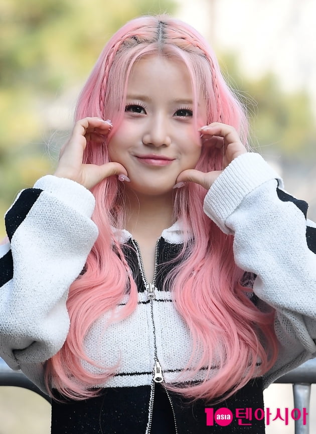 [TEN 포토] 라임라잇 수혜 '핑크빛 미소'