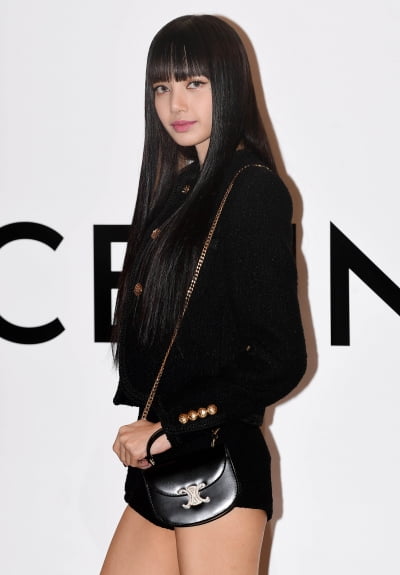 [TEN 포토] 블랙핑크 리사 '뭘 입어도 빛나...예쁜게 체질'