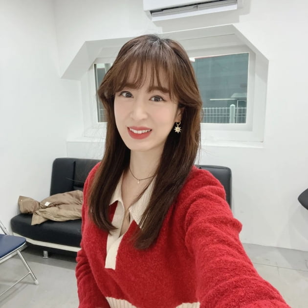 민혜연, ♥주진모와 불금 제대로 즐겼는데…붓기 없는 얼굴로 출근