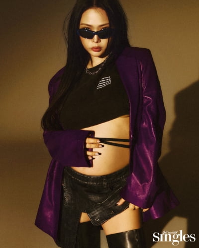 '만삭' 허니제이, D라인 뽐내며 강렬 카리스마 [화보]