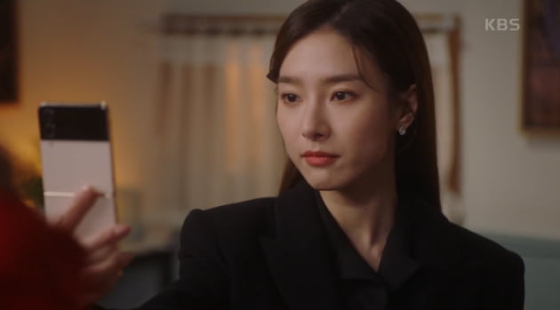 [종합] 김경화 시한부 사기극 들통, 김소은 영정액자 선물 "웃어보세요" ('삼남매가 용감하게')