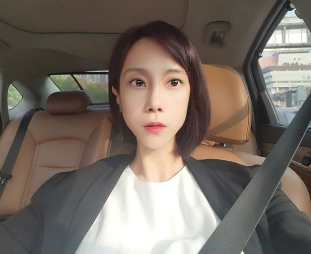 [전문] 조민아, 서인영 결혼식 불참 해명 "초대 받지 않았는데 어떻게 가나"