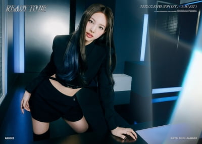 트와이스 나연·정연·모모, 시크美 장착하고 '멋쁨' 비주얼
