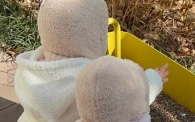 '안성현♥' 성유리, 테디베어 같은 쌍둥이 딸 공개…눈에 넣어도 안 아플 듯