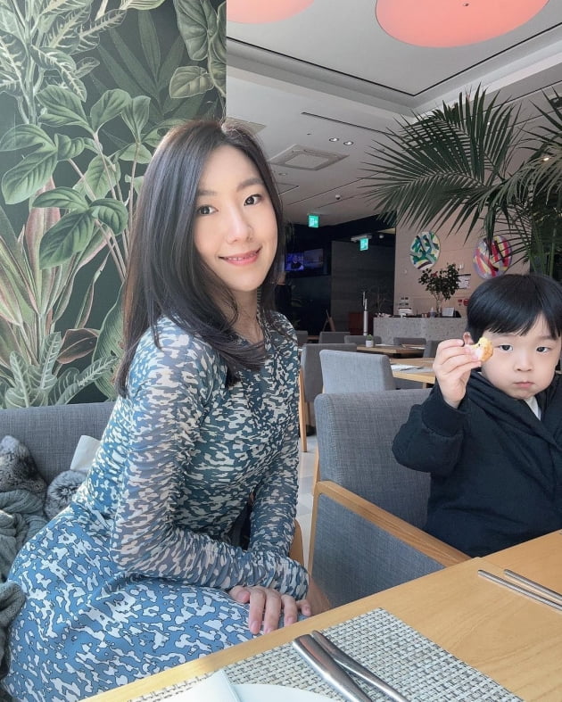 '이필모♥' 서수연, 찐 '애엄마' 돼가는 중…"얼굴 말고 정신이 어린이 되는 중"