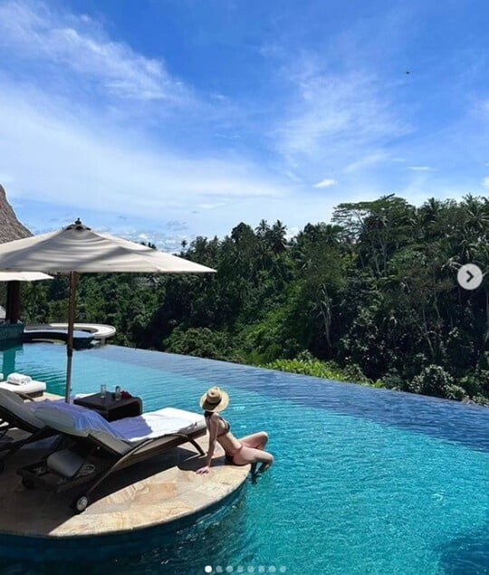 '이상해 며느리' 김윤지, 발리 접수한 S라인 비키니 자태