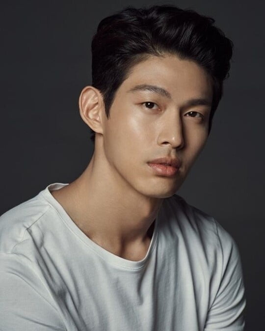 최정원, 불륜설 주장 A씨에 "몇 주간 가장 힘든 시간 보내…법정에서 얘기하자"