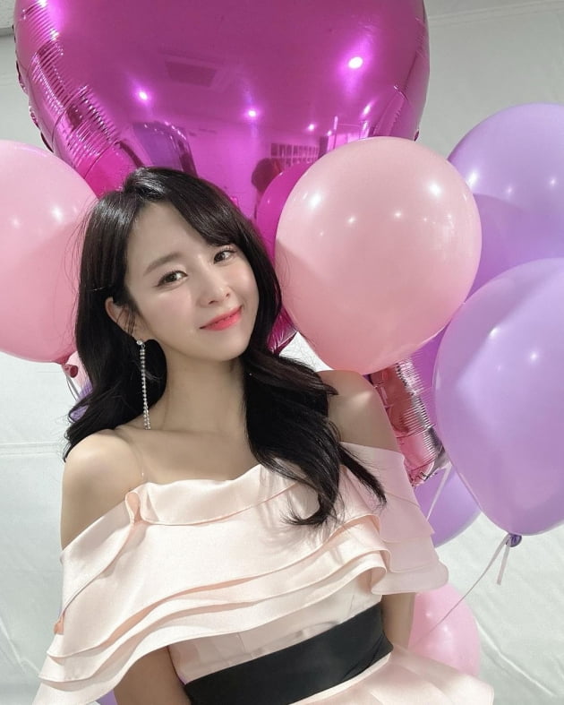 [TEN차트] 은가은, 초콜릿 광고 모델로 어울리는 여자 트로트가수 1위