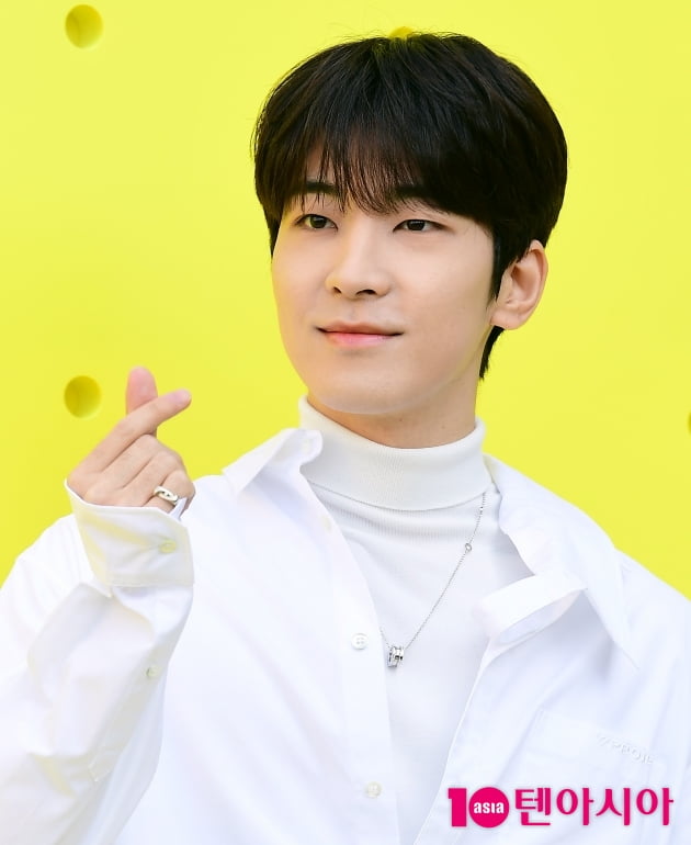 [TEN 포토] 세븐틴 원우 '초롱초롱한 눈빛'