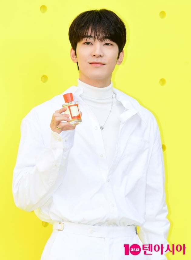 [TEN 포토] 세븐틴 원우 '멍뭉미 비주얼'