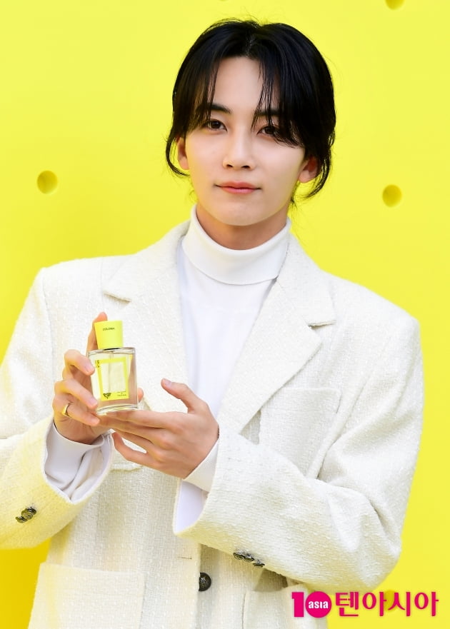 [TEN 포토] 세븐틴 정한 '만찢남 비주얼'