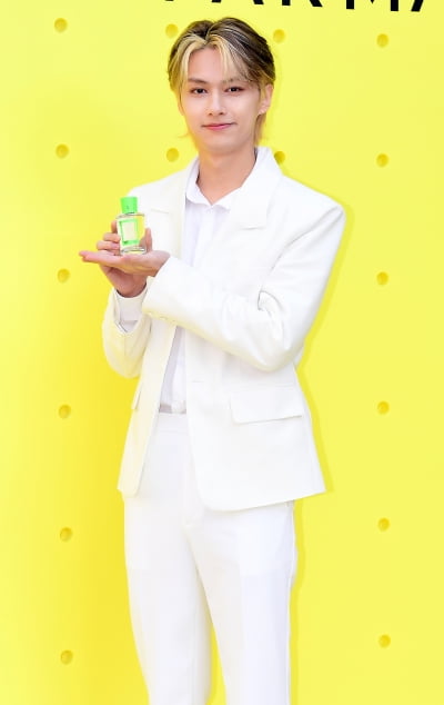 [TEN 포토] 세븐틴 준 '빛나는 외모'