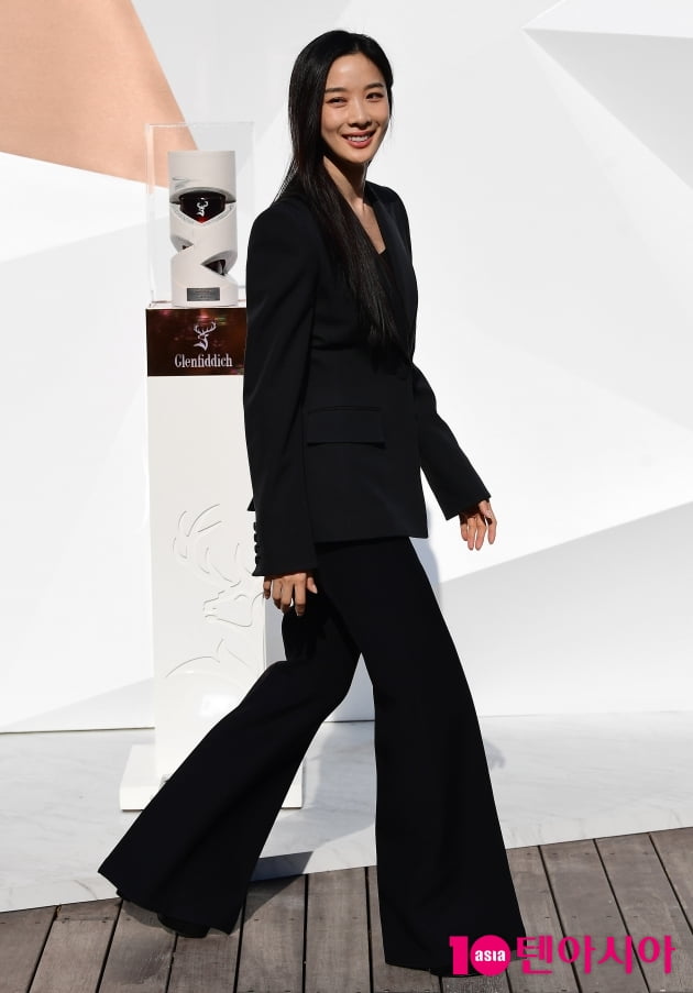 [TEN 포토] 이청아 '햇빛도 질투하는 미모'