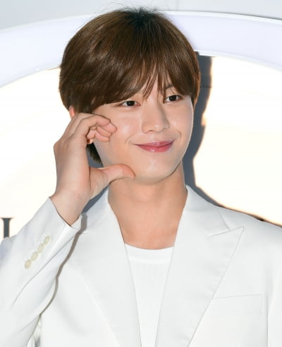 [TEN 포토] 육성재 '러블리 미소'