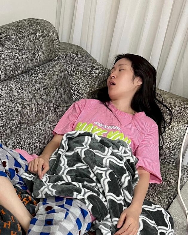 '김태현♥' 미자, 소녀처럼 예쁘게 잔다고 착각…현실은 입 벌리고 쿨쿨