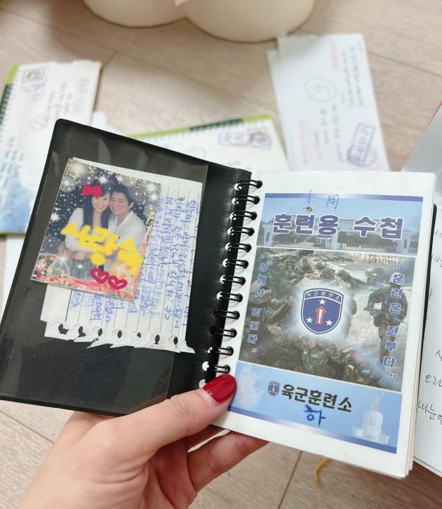 '한창♥' 장영란, 신혼 초 곰신 시절 추억 "14년 전, 훈련병 남편이 썼던 편지 와르륵"