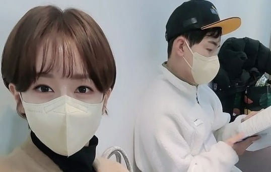 한영 "♥박군 불치병이라고 해서 多 걱정, 진실은 오늘 밤에…"