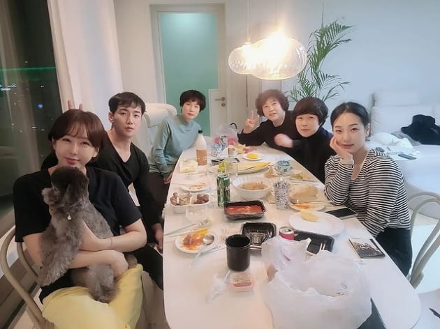 '8살 연하 박군♥' 한영, '동상이몽2' 시청 소감 "짧지만, 시이모님들과 행복"