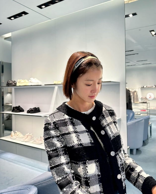 이시영, 봄을 부르는 미소...화려한 패션 센스