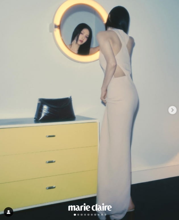 레드벨벳 조이, 점점 더 과감해진 패션...치명 섹시美