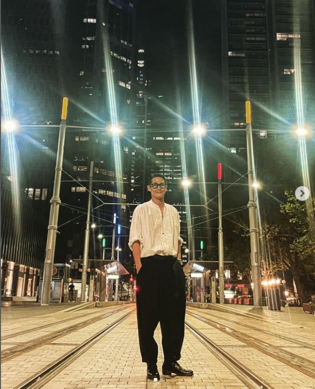 배정남, 호주에서도 모델 포스...훈훈한 매력