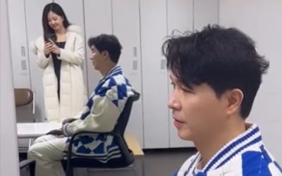 '박수홍♥' 김다예, 결혼 후 남편 내조까지 투잡 뛰느라 바쁘네…"법무법인 퇴근→매니저 출근"