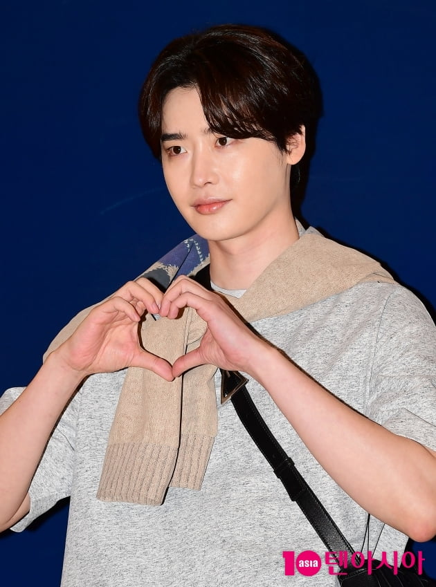 [TEN 포토] 이종석 '빠져드는 이목구비'