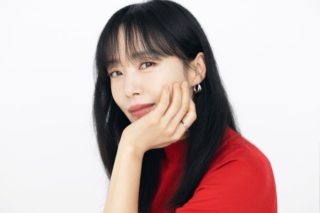 전도연 "前작품들 너무 야해, 17년만의 로코로 RE마인드…대중 기대감 감당 가능하죠"[TEN인터뷰]