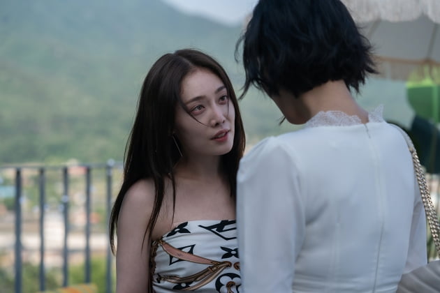 곤약밥 먹고 살 뺀 송혜교→노브라로 다닌 김히어라…프로는 프로다[TEN피플]